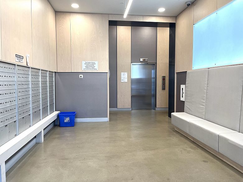 911 180 E 2ND AVENUE, Vancouver BC V5T 0K4