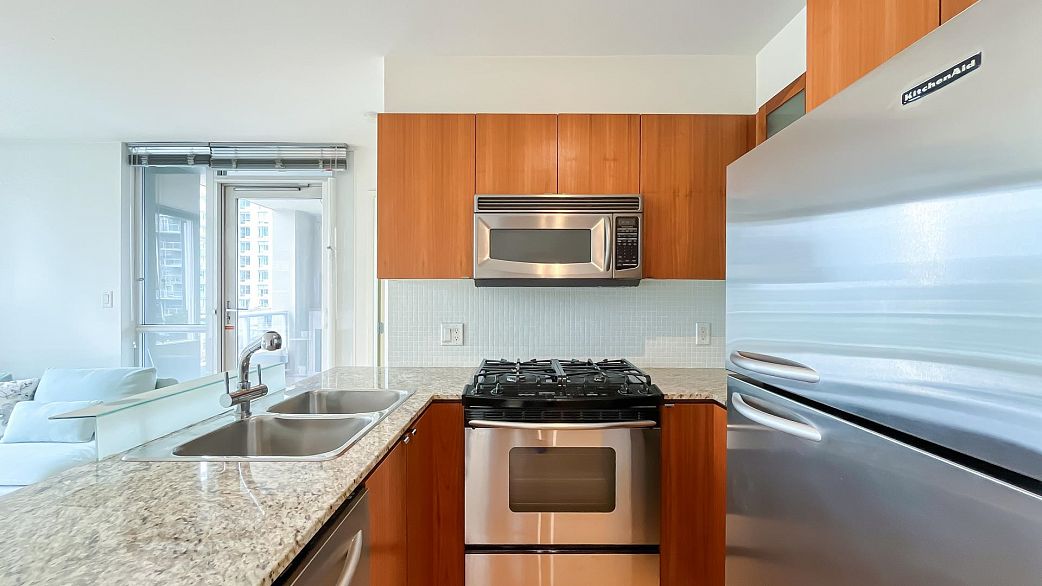 809 822 Seymour Street