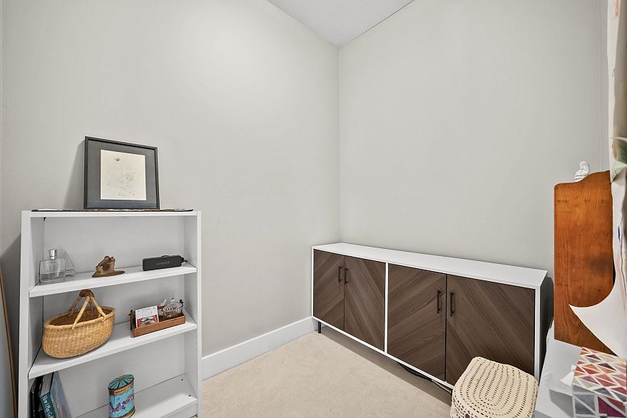 300 6328 Larkin Drive