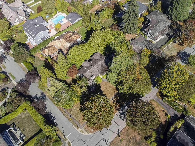 5595 College Highroad