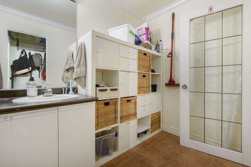 232 711 E 6th Avenue