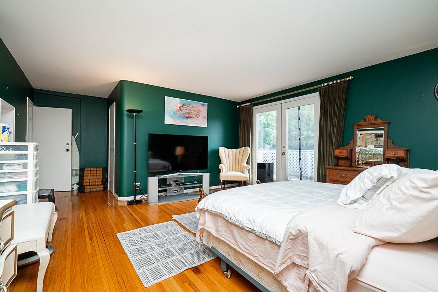 6138 Granville Street