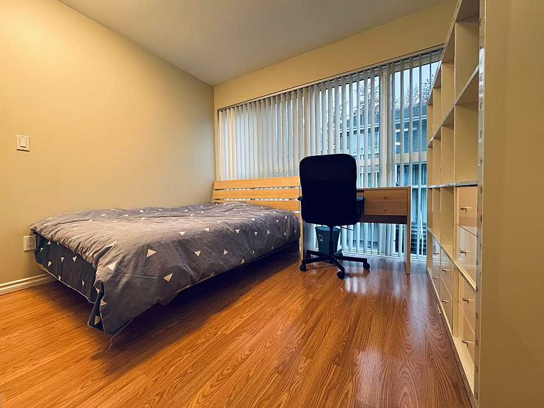 8410 Keystone Street