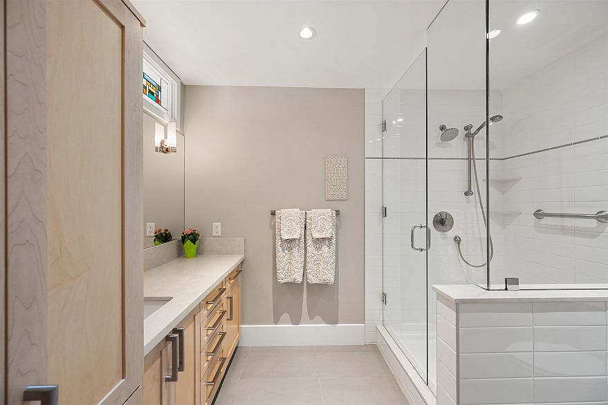 308 1266 W 13th Avenue