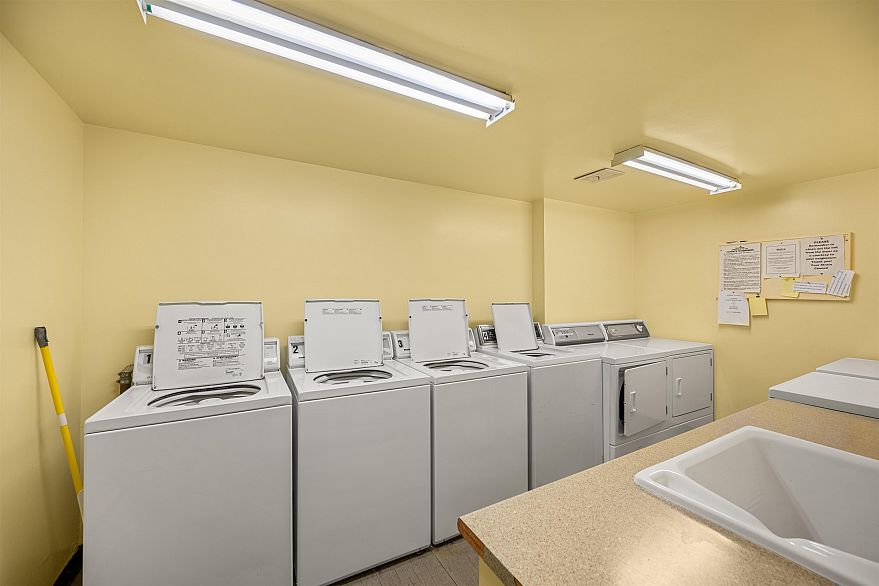 308 1266 W 13th Avenue