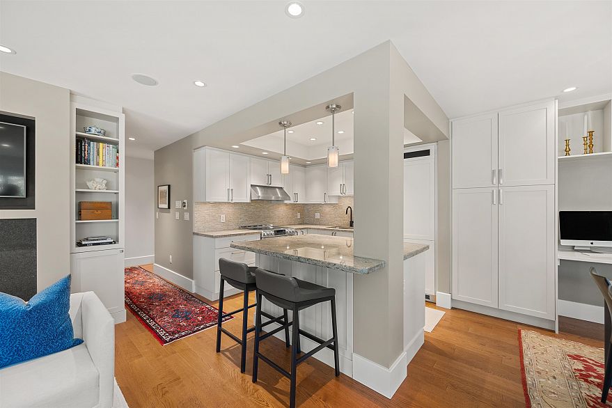 308 1266 W 13th Avenue