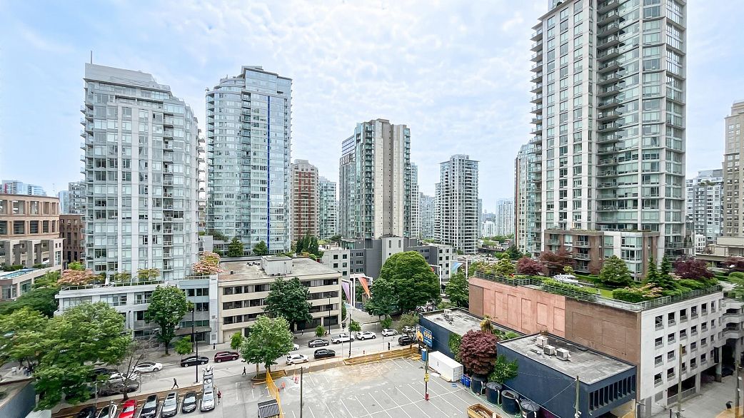 809 822 Seymour Street