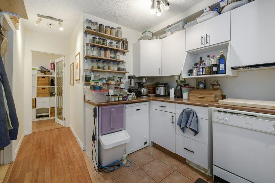 232 711 E 6th Avenue