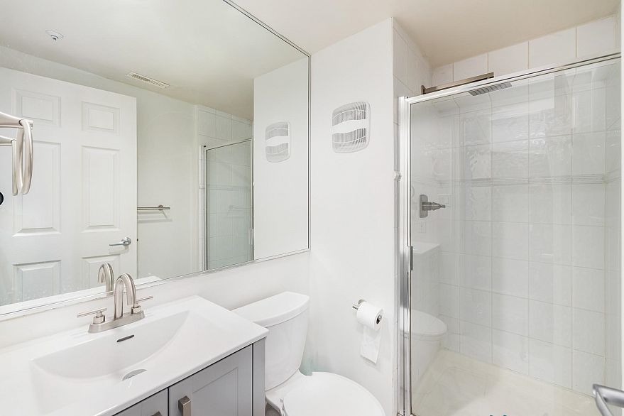 8431 JELLICOE STREET, Vancouver BC V5S 2J4