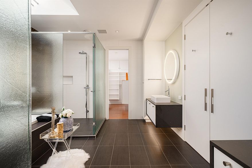 5961 Churchill Street