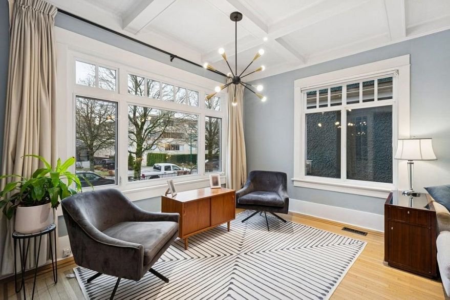 2075 W 48TH AVENUE, Vancouver BC V6M 2P4