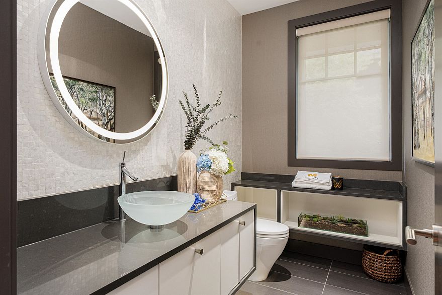 5961 Churchill Street