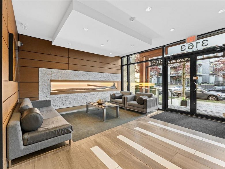 412 3163 Riverwalk Avenue