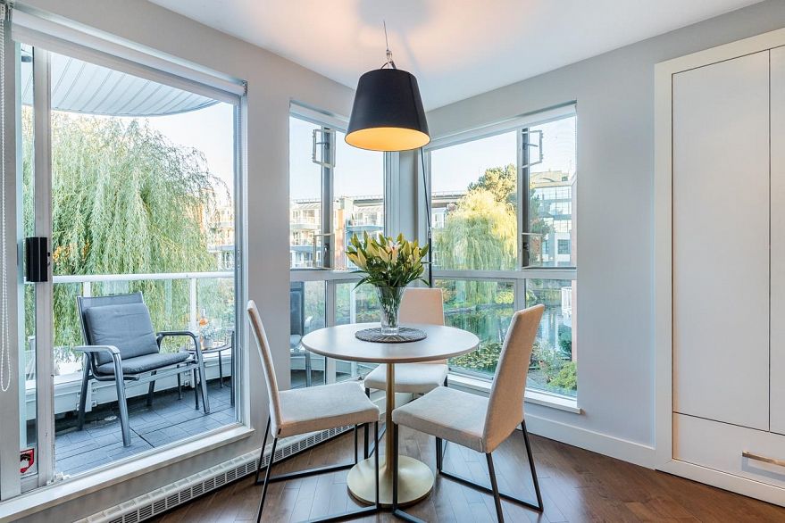 204 1551 Mariner Walk