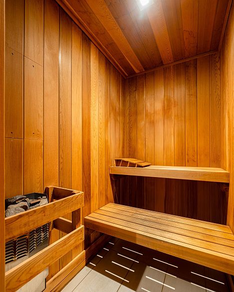 5961 Churchill Street