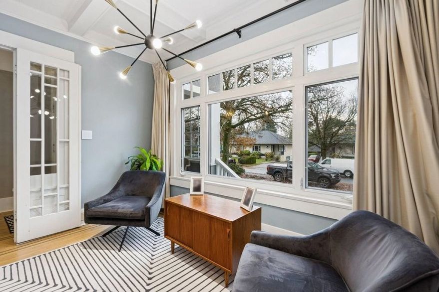 2075 W 48TH AVENUE, Vancouver BC V6M 2P4