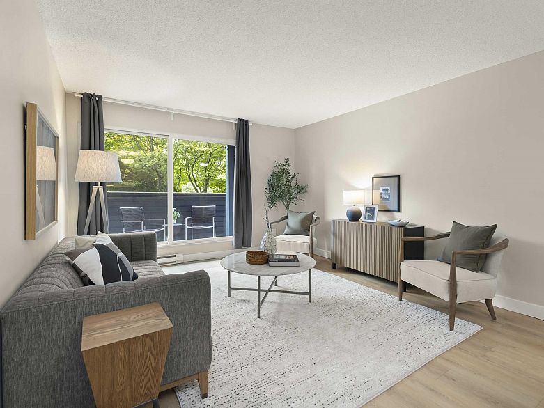 216 1990 W 6th Avenue