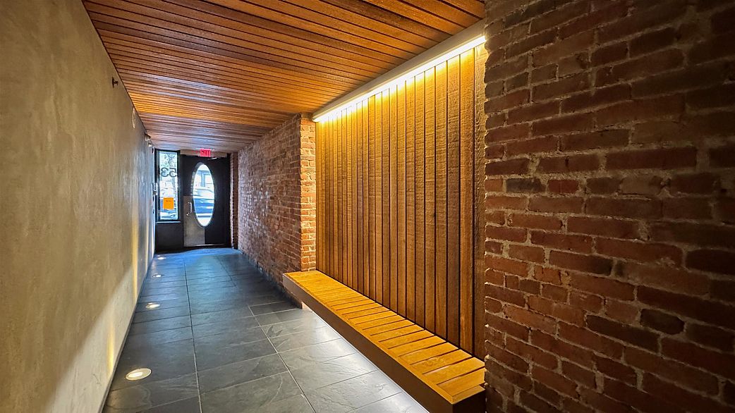 605 53 W Hastings Street