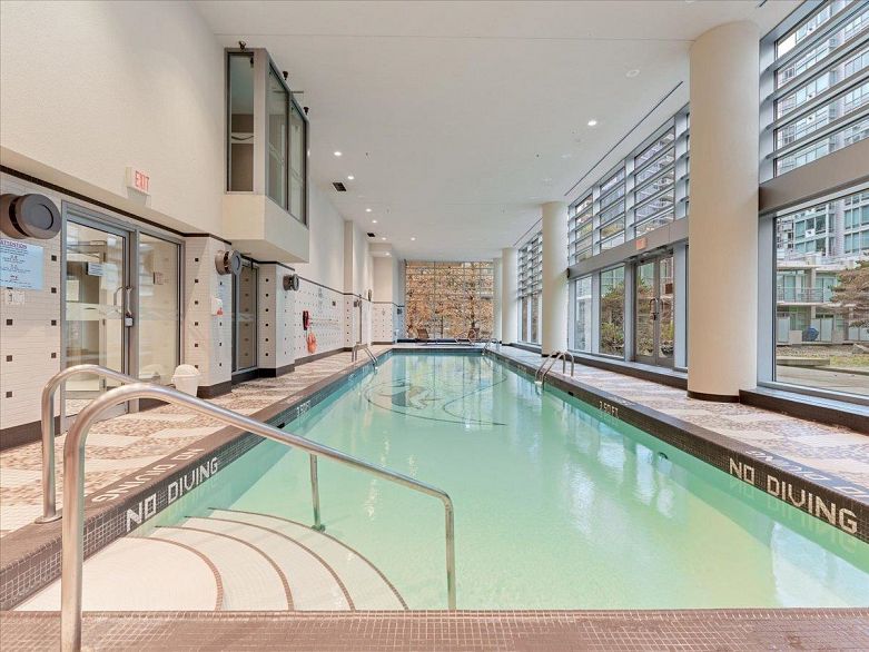 1008 590 Nicola Street