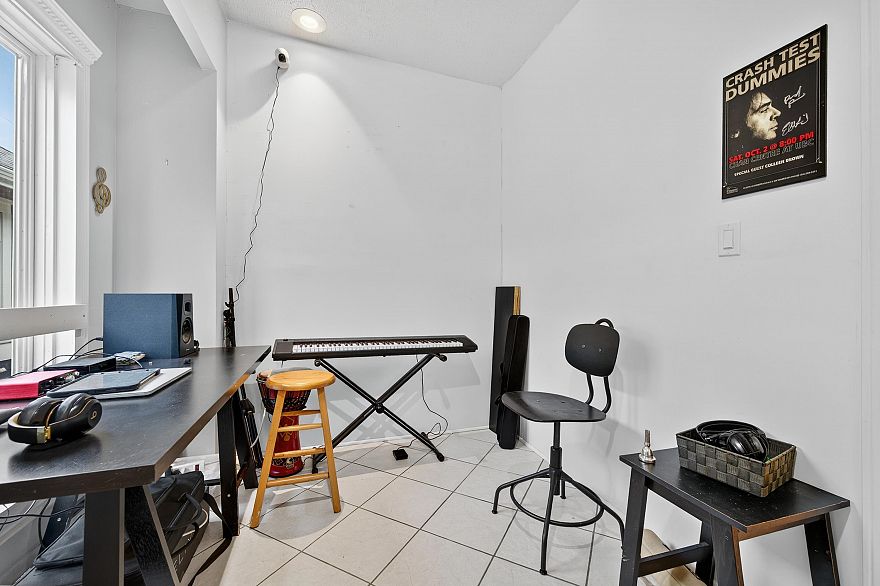 3838 Inverness Street