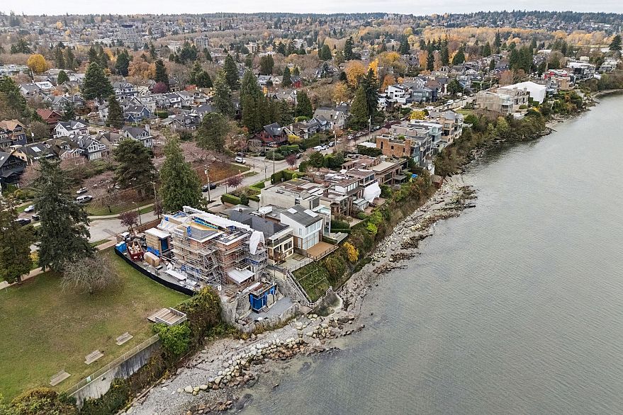 3243 Point Grey Road