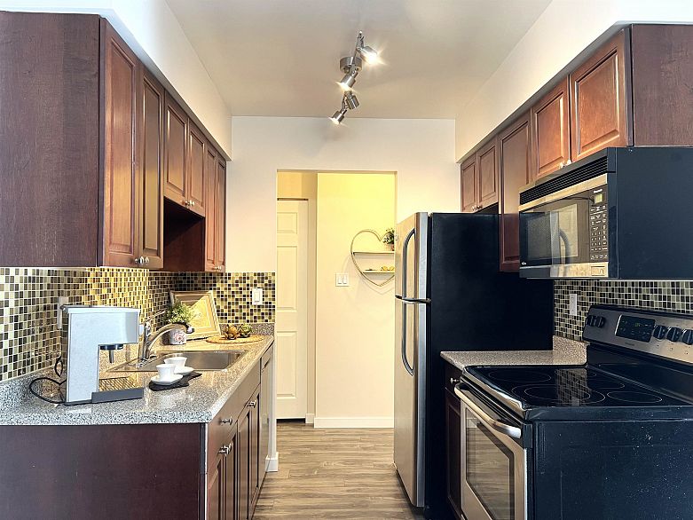 104 8775 Cartier Street