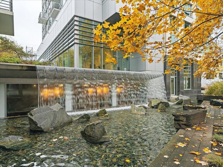 1008 590 Nicola Street