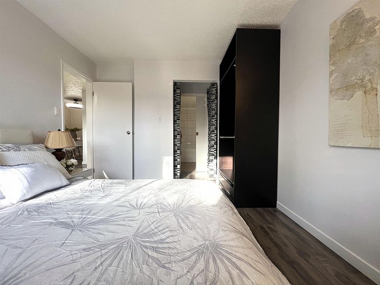 104 8775 Cartier Street