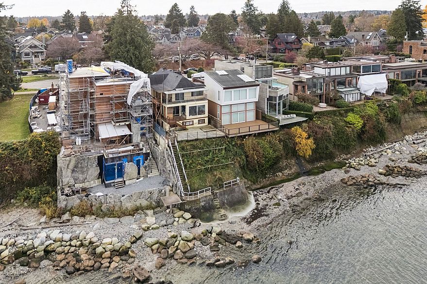 3243 Point Grey Road