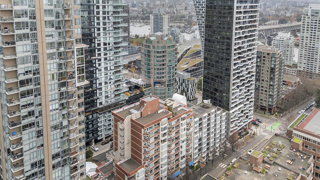 307 1330 Hornby Street