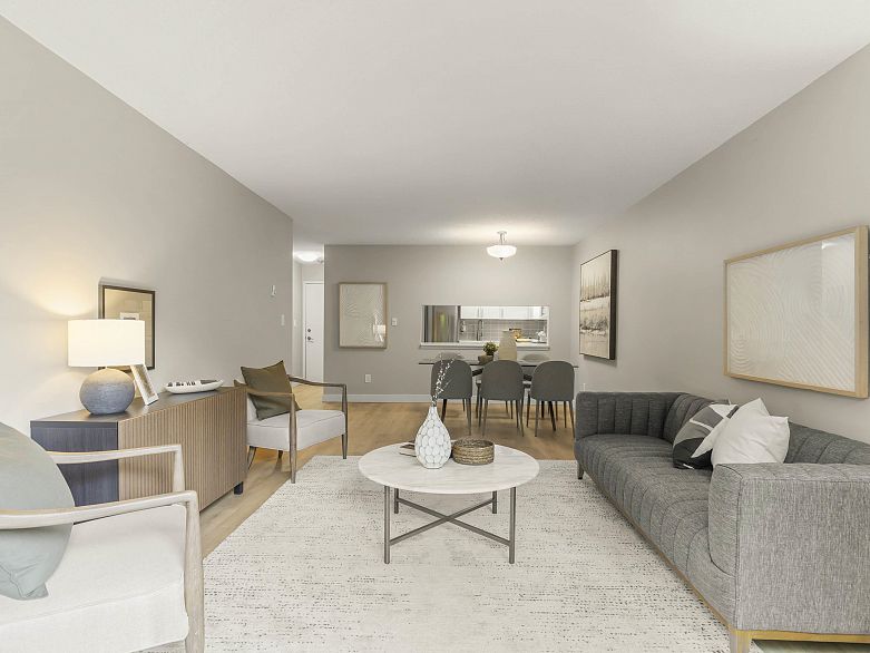 216 1990 W 6th Avenue