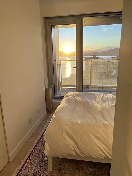 3703 1480 Howe Street