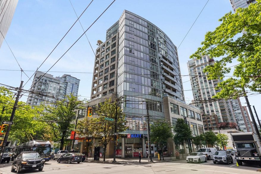 1102 822 Seymour Street