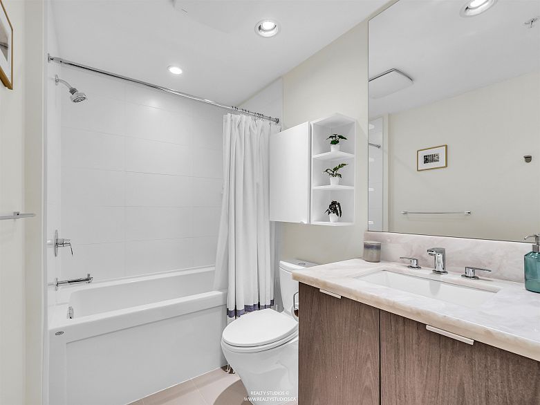 106 3162 Riverwalk Avenue