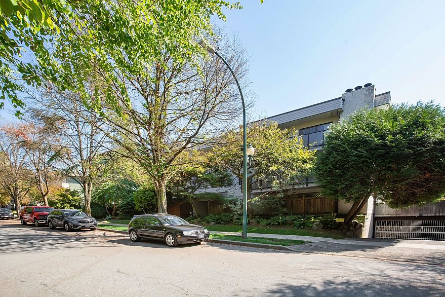 302 550 E 7th Avenue