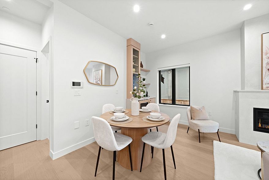 1 2247 Parker Street