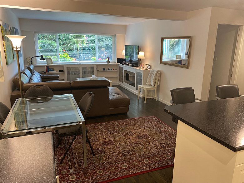 3 2146 W 43rd Avenue