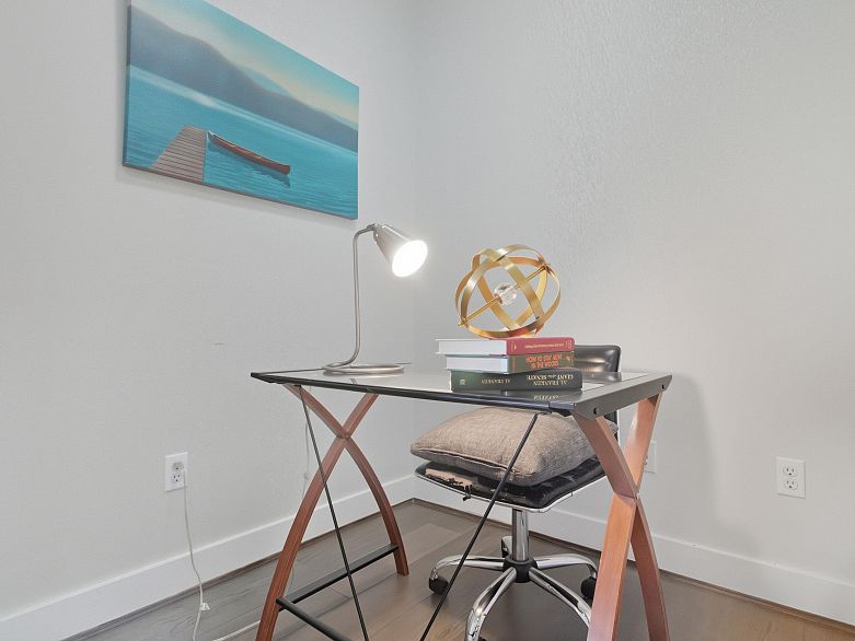 303 5928 Birney Avenue