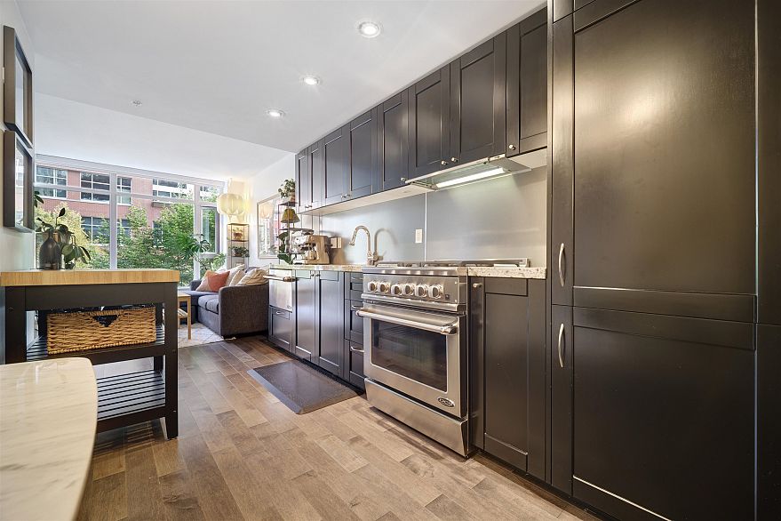 407 1133 Homer Street