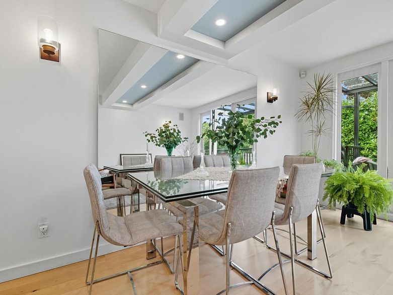 1645 Stephens Street