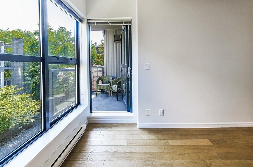 305 2688 Vine Street