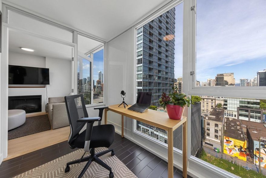 1102 822 Seymour Street