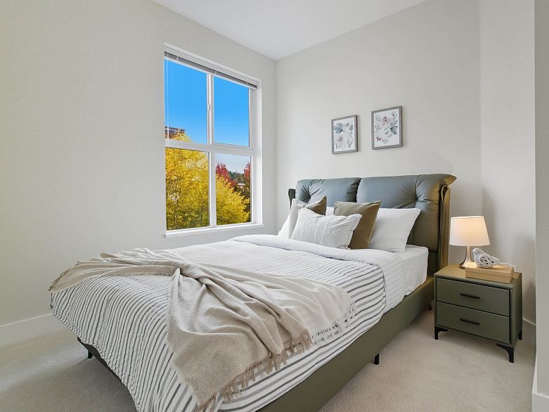 303 5928 Birney Avenue