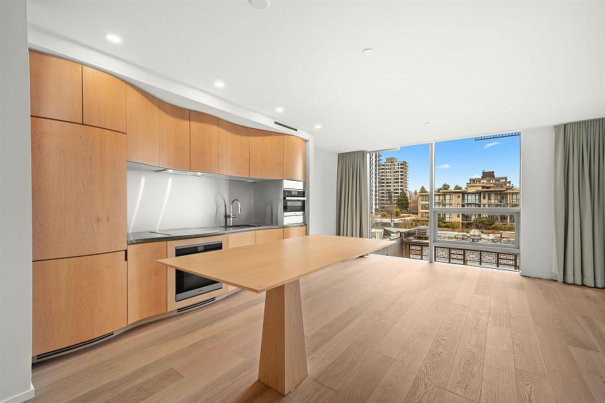 601 1568 Alberni Street