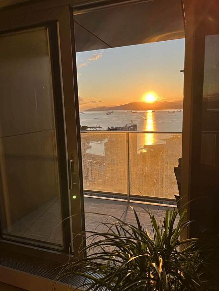 3703 1480 Howe Street