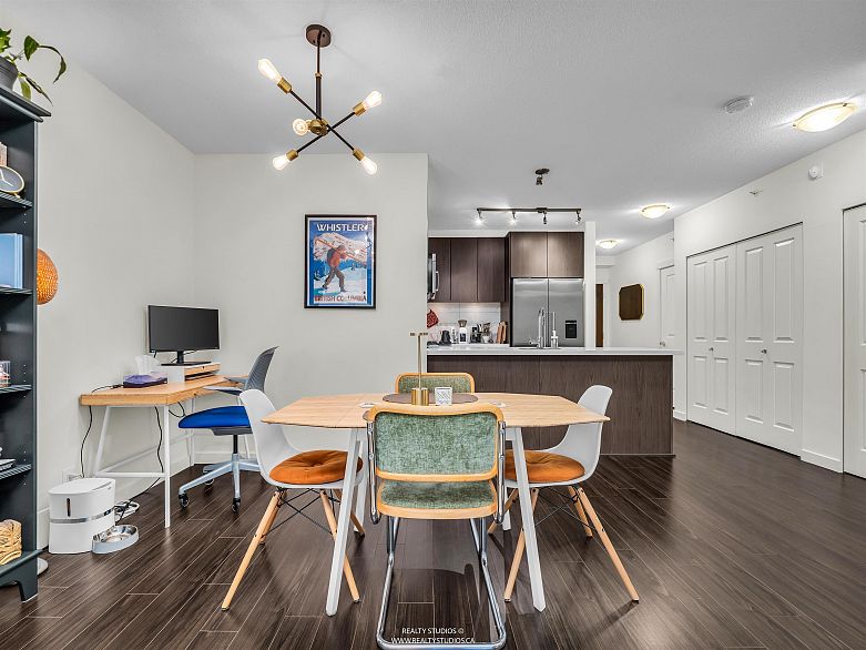 106 3162 Riverwalk Avenue