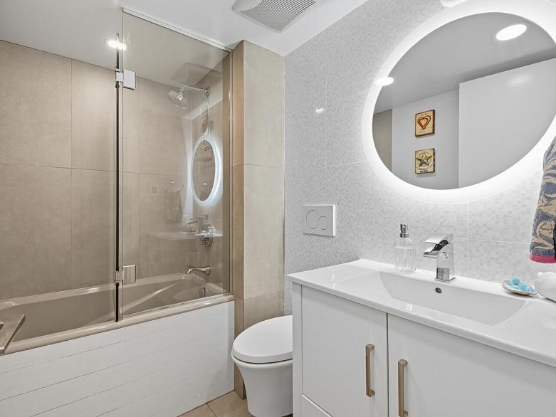 1645 Stephens Street