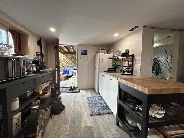 3474 Franklin Street