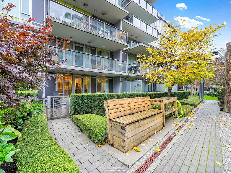 106 3162 Riverwalk Avenue