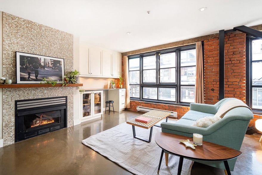 203 1066 Hamilton Street